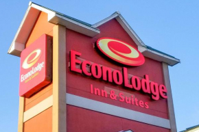 Econo Lodge Inn & Suites East